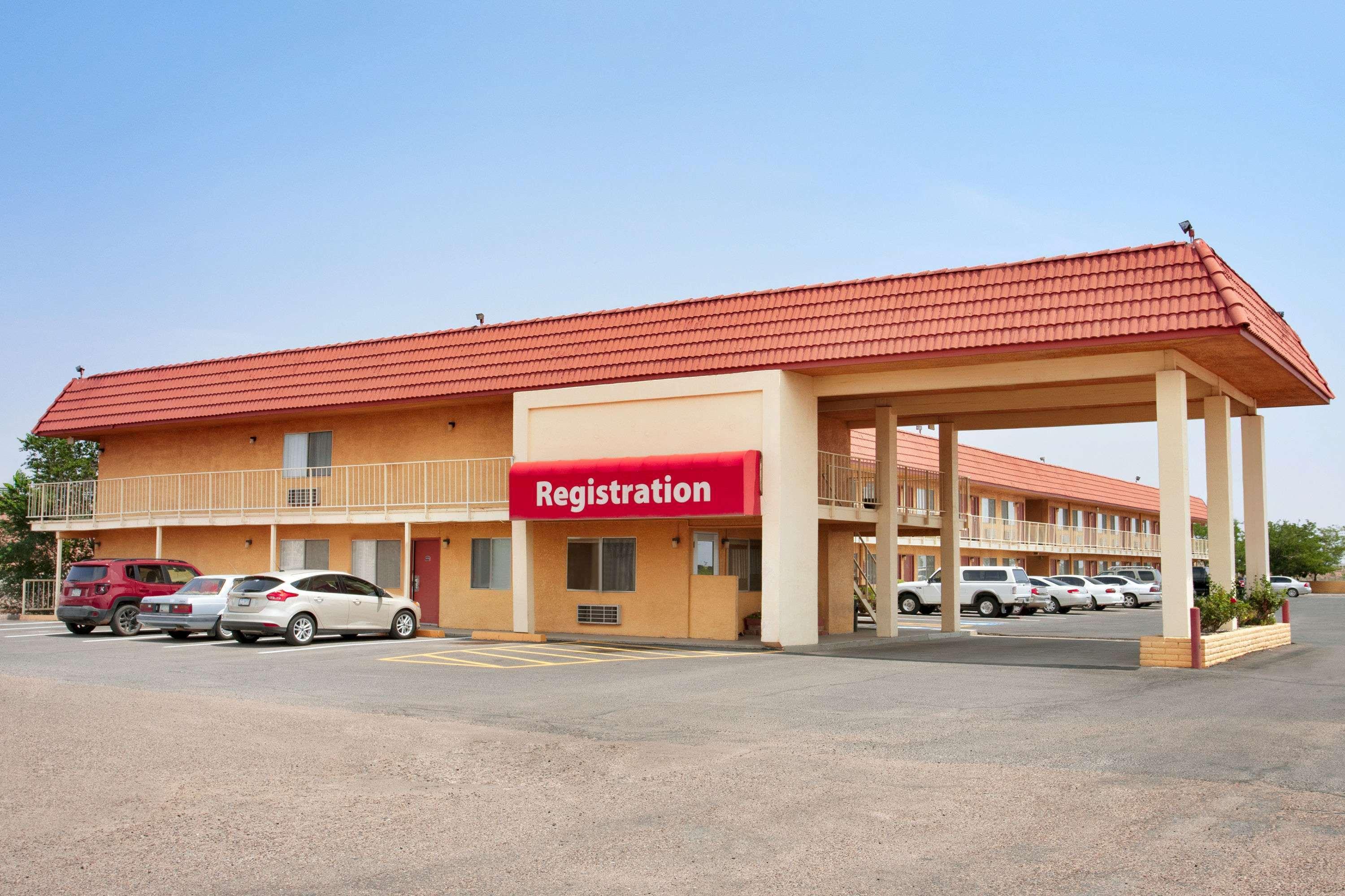 Clarion Pointe Winslow I-40 Екстер'єр фото