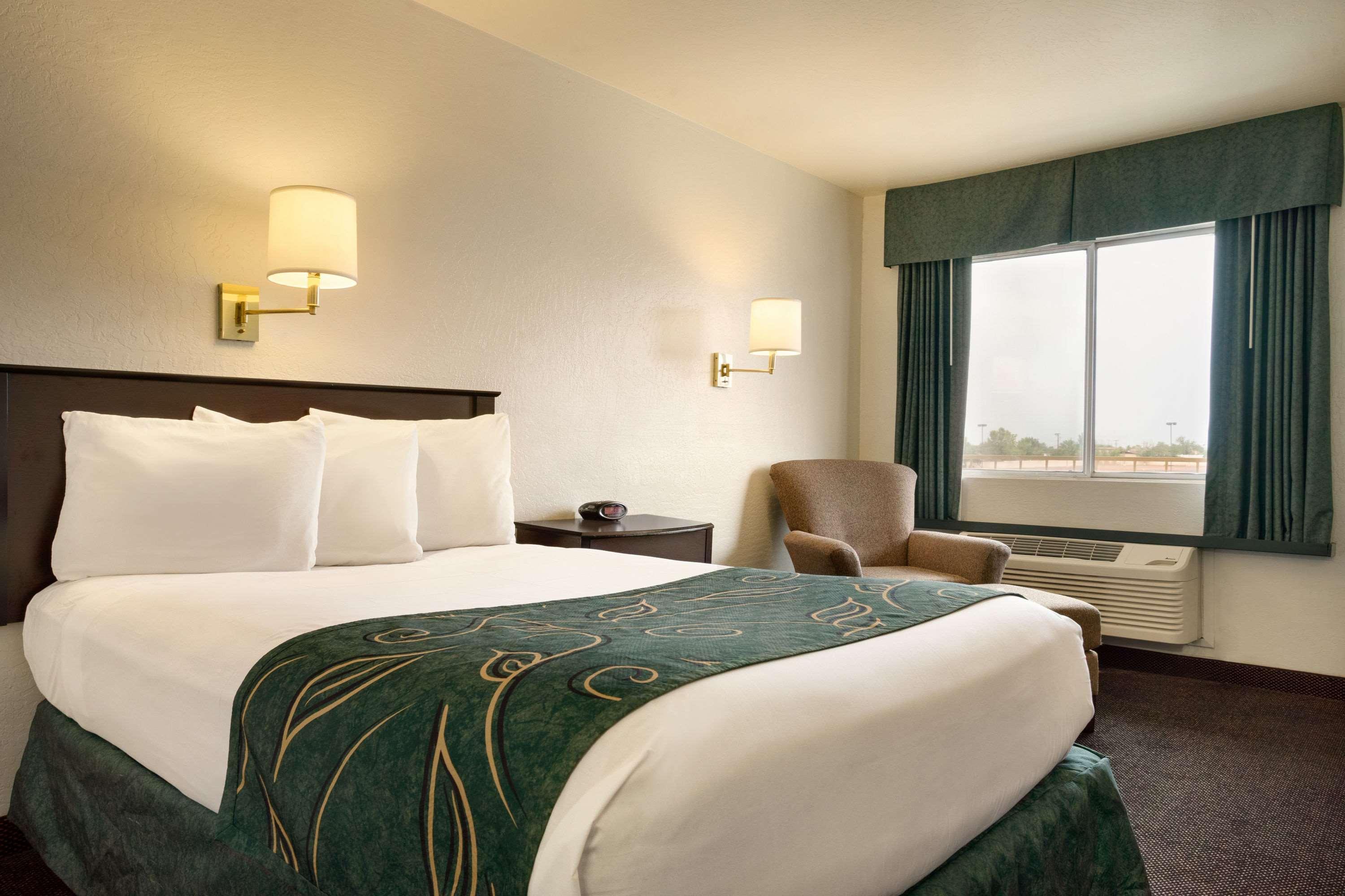 Clarion Pointe Winslow I-40 Екстер'єр фото