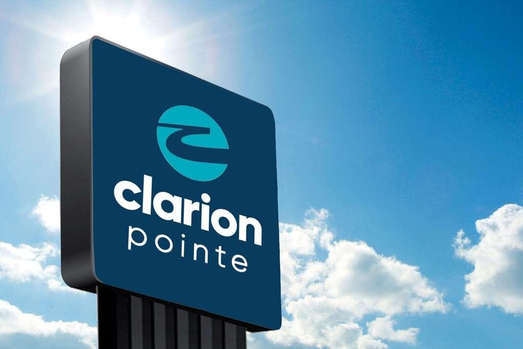 Готель Clarion Pointe Winslow I-40 Екстер'єр фото