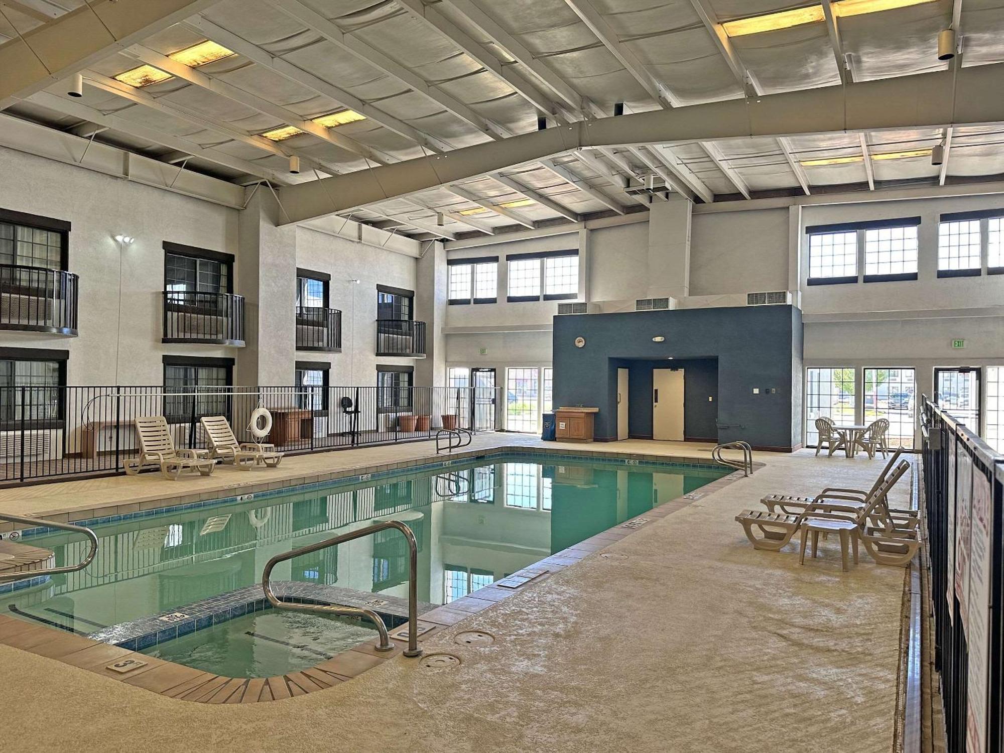 Clarion Pointe Winslow I-40 Екстер'єр фото